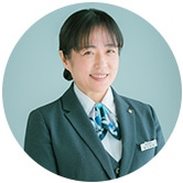 {{ saijoData.staff_name02 }}