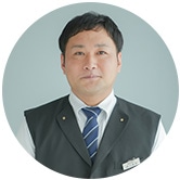 {{ saijoData.staff_name01 }}