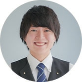 {{ saijoData.staff_name01 }}