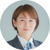 {{ saijoData.staff_name02 }}