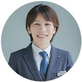 {{ saijoData.staff_name02 }}