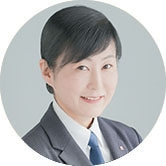 {{ saijoData.staff_name02 }}